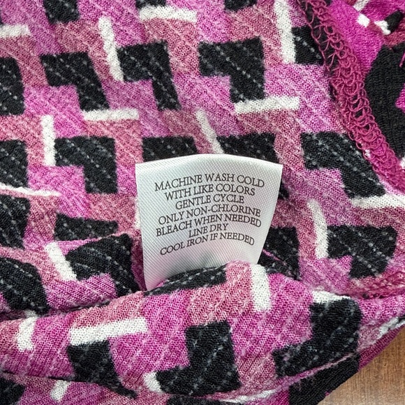 Fred David Fuchsia & Black Patterned Tie-Neck Blouse - Picture 8 of 8